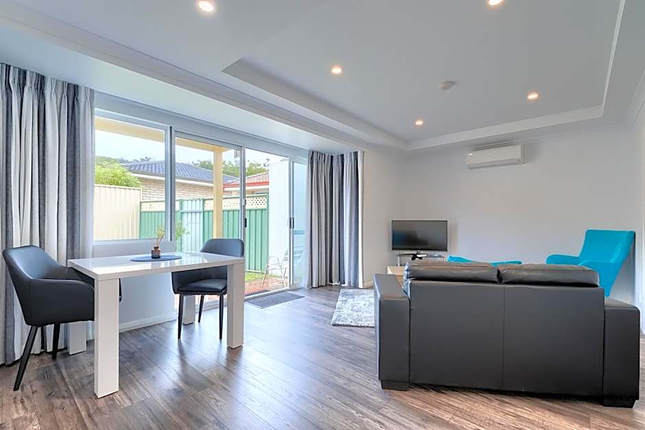 Pelicans Albany Middleton Beach