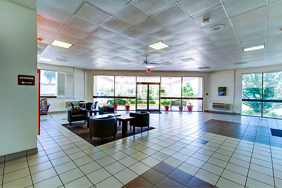 Motel 6 Houston Hobby