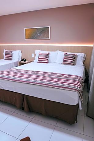 STANDARD DOUBLE + 1 SINGLE BED