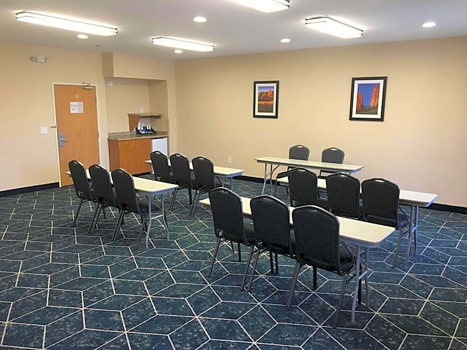 Best Western Plus Gateway Inn & Suites