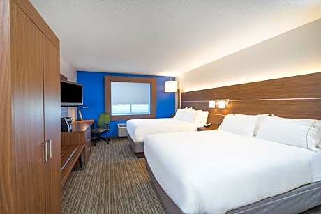 Queen Room with Two Queen Beds - Hearing Access - Non-Smoking