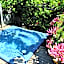 Seascape Coastal Retreat - 2 ADULTS ONLY - HOT TUB AND WITHOUT HOT TUB OCEANFRONT PROPERTY