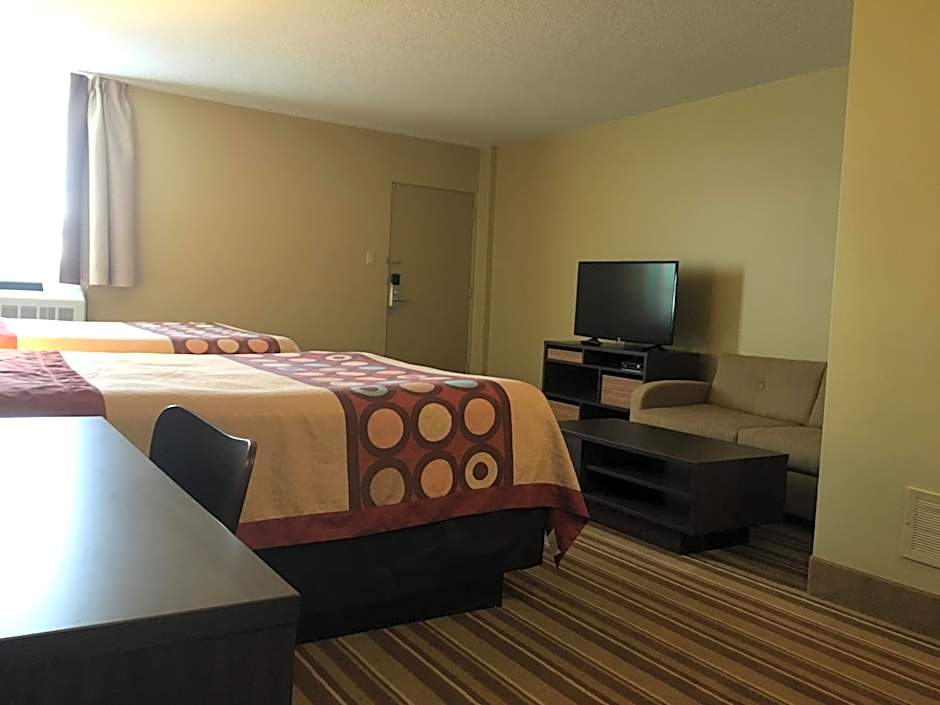 Super 8 by Wyndham Thunder Bay