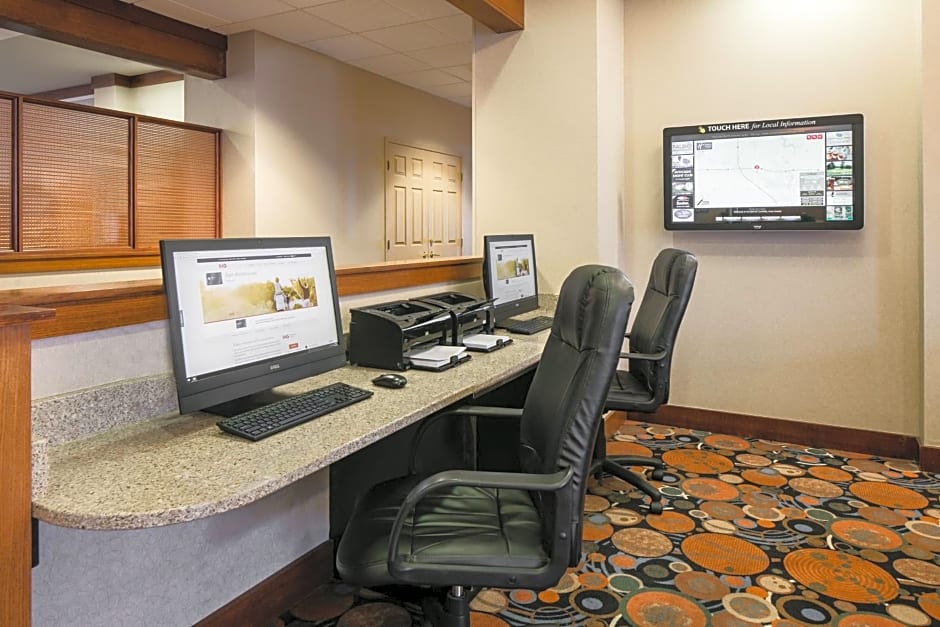 Holiday Inn Express Hotel & Suites Coralville, an IHG Hotel