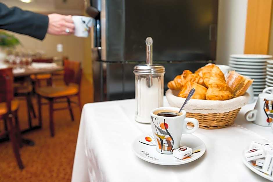 Brit Hotel Rennes Cesson