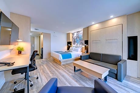 Premium Triple Room
