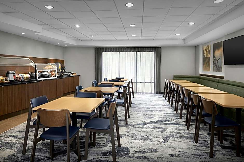 Fairfield Inn & Suites by Marriott Winston-Salem Hanes Mall