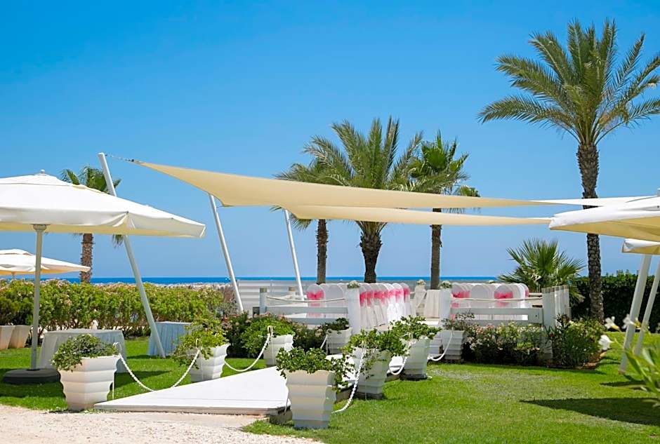 Asterias Beach Hotel