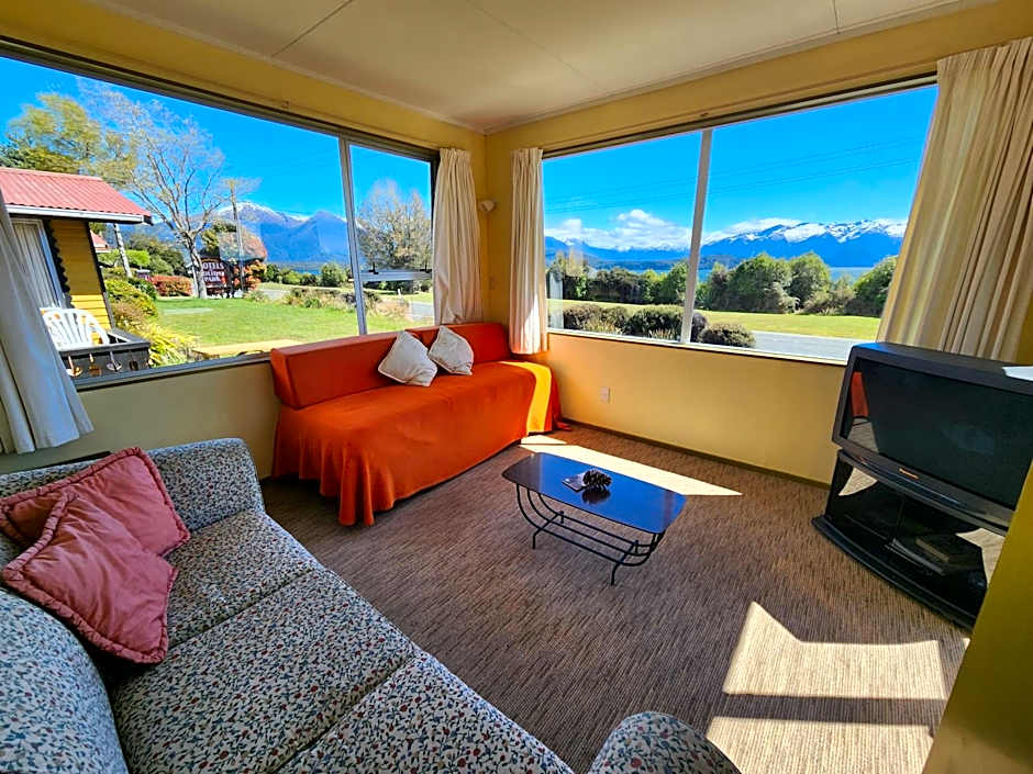 Manapouri Holiday Park