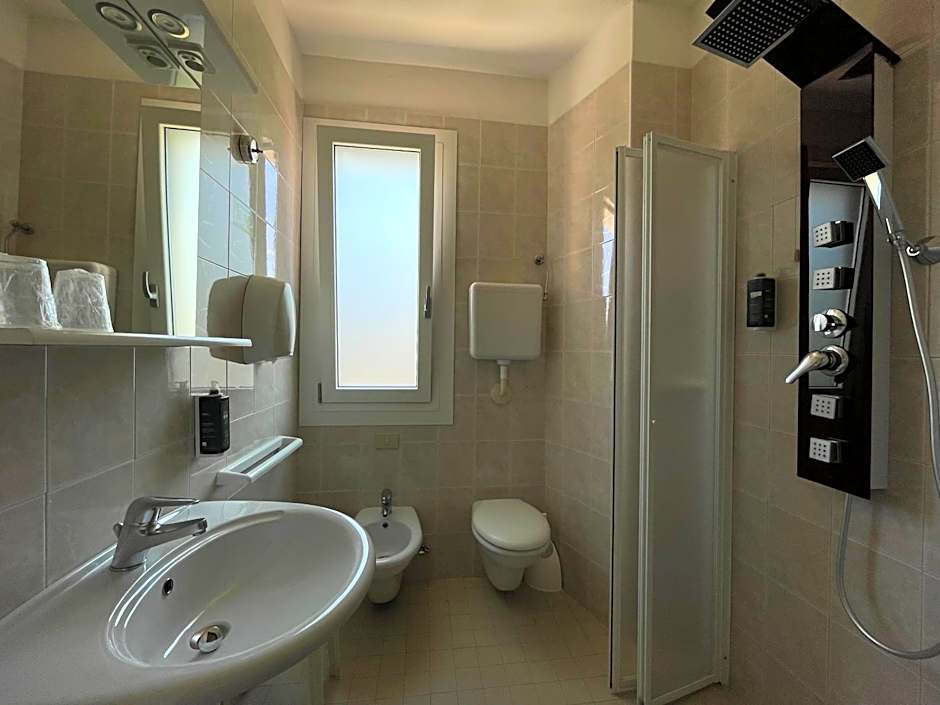 Hotel Atenea Golden Star