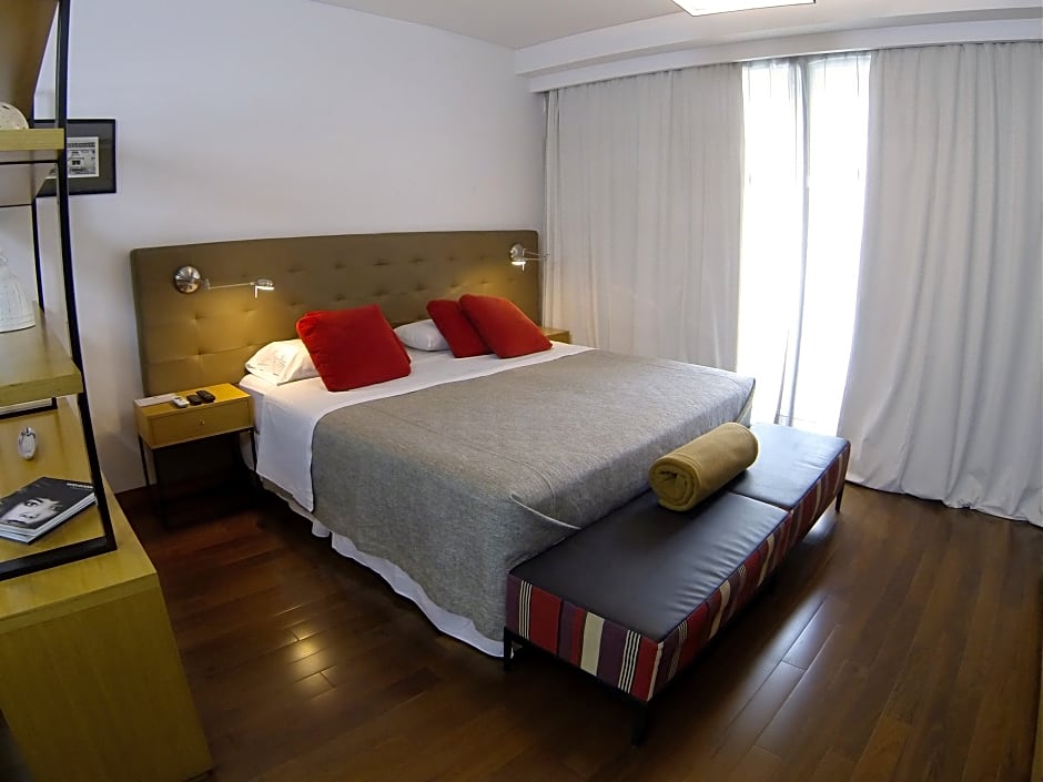 IQ Callao by Recoleta Apartments