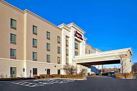 Hampton Inn and Suites Wichita Northeast