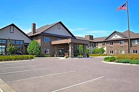 GrandStay Inn & Suites of Luverne