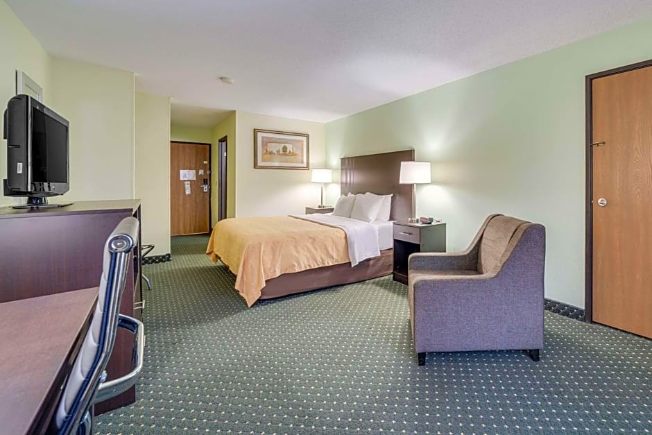 Quality Inn & Suites South