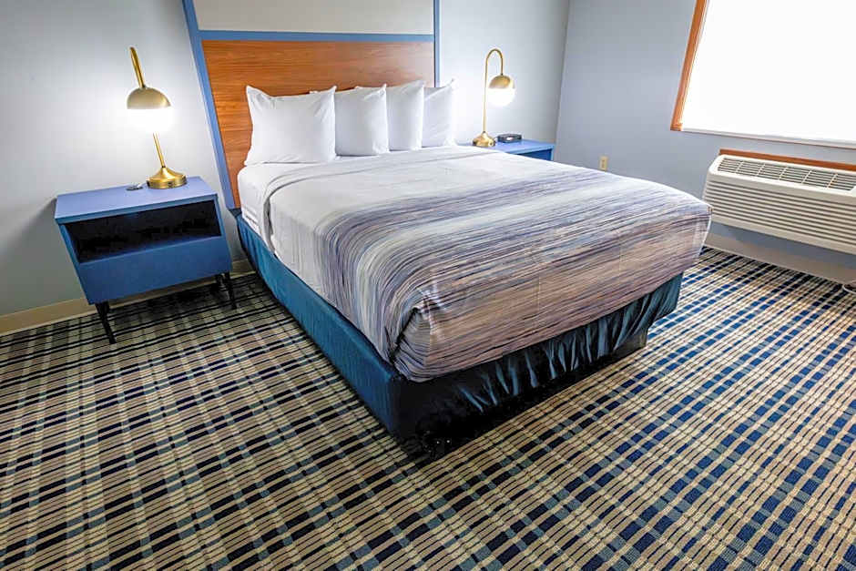 AmericInn by Wyndham Sturgeon Bay