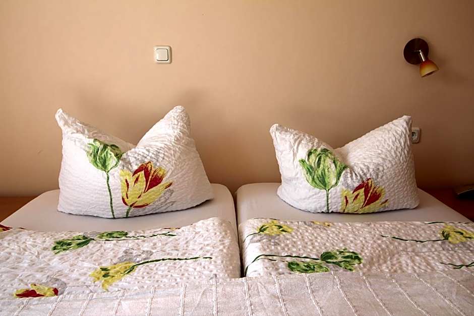 Gastehaus Weingut Rossler