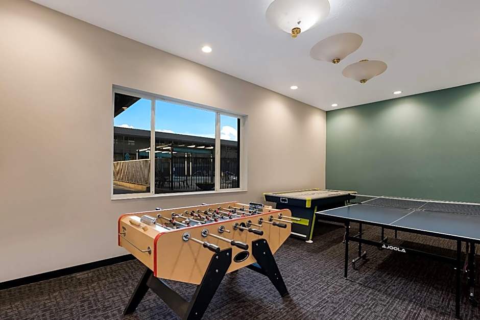 Richland Riverfront Hotel and Conference Center, Ascend Hotel Collection