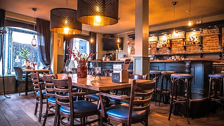 Hotel Cafe Restaurant 't Raedhus