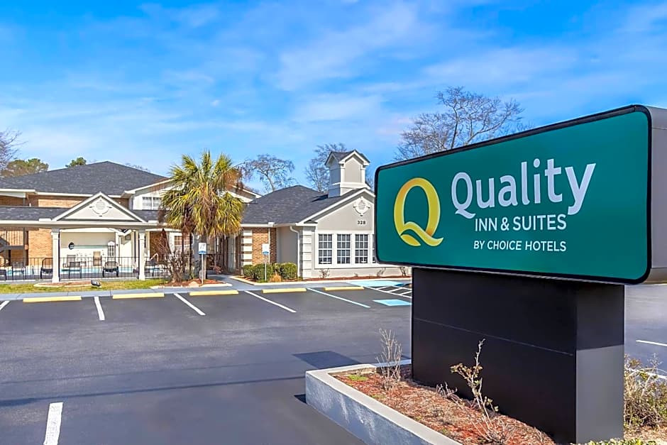 Photo 1 of 50 of Quality Inn & Suites Lexington