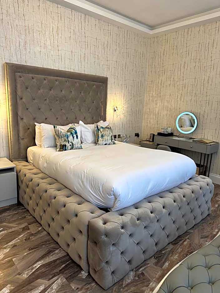 Philharmonic Hotel