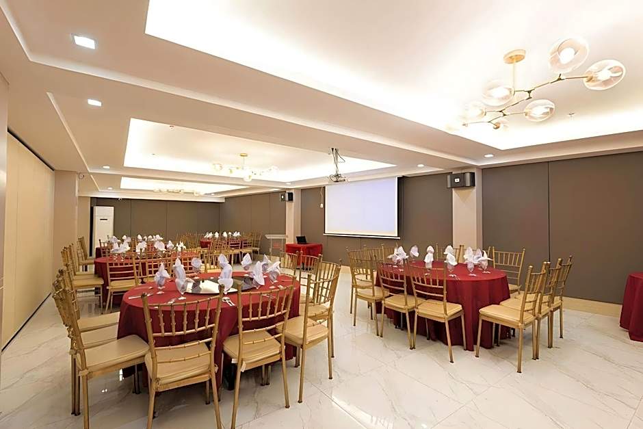 Lenox Hotel
