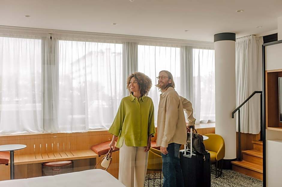 FirstName Bordeaux by Hyatt