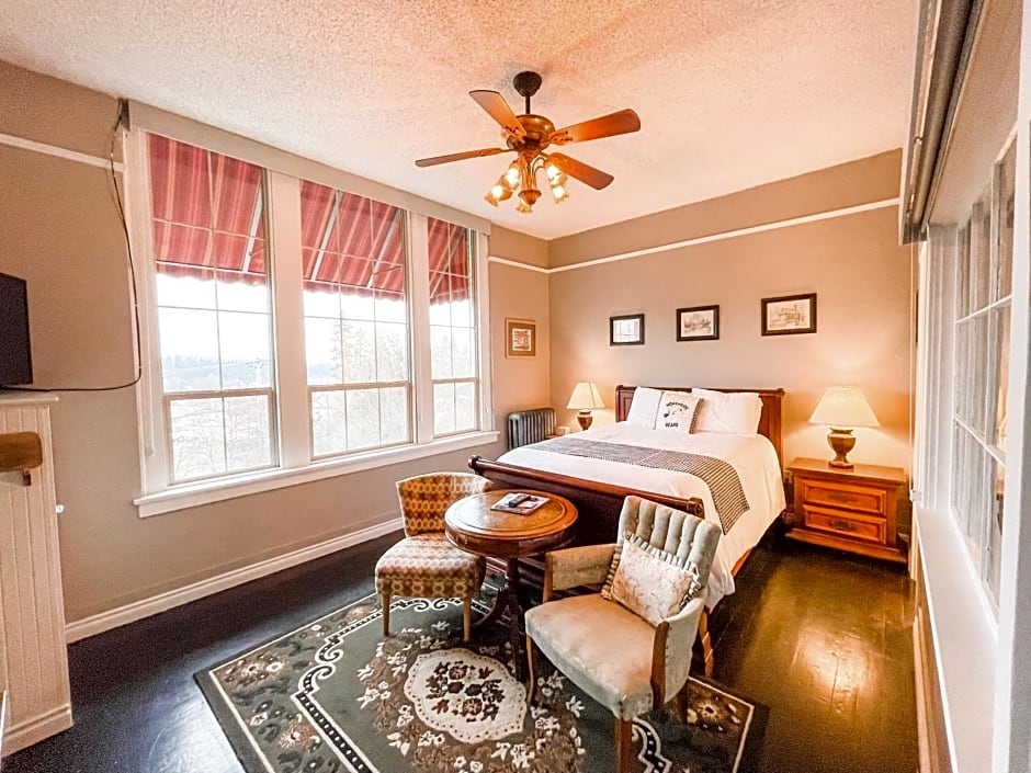 Northside School Bed & Breakfast