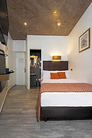 Small Double Room