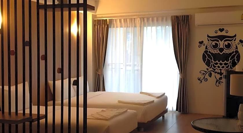 The Pride Hotel At Laemsing