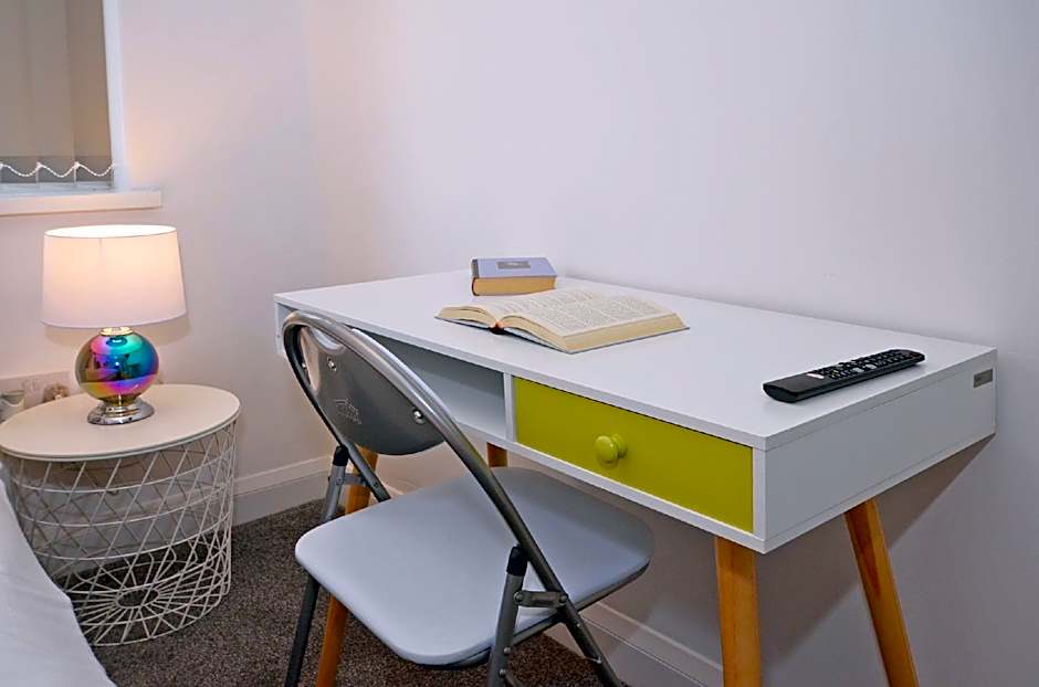 Townhouse PLUS @ 301 West Street Crewe