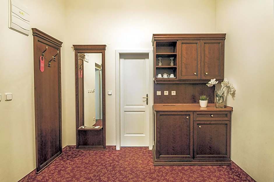 Hotel Ontario