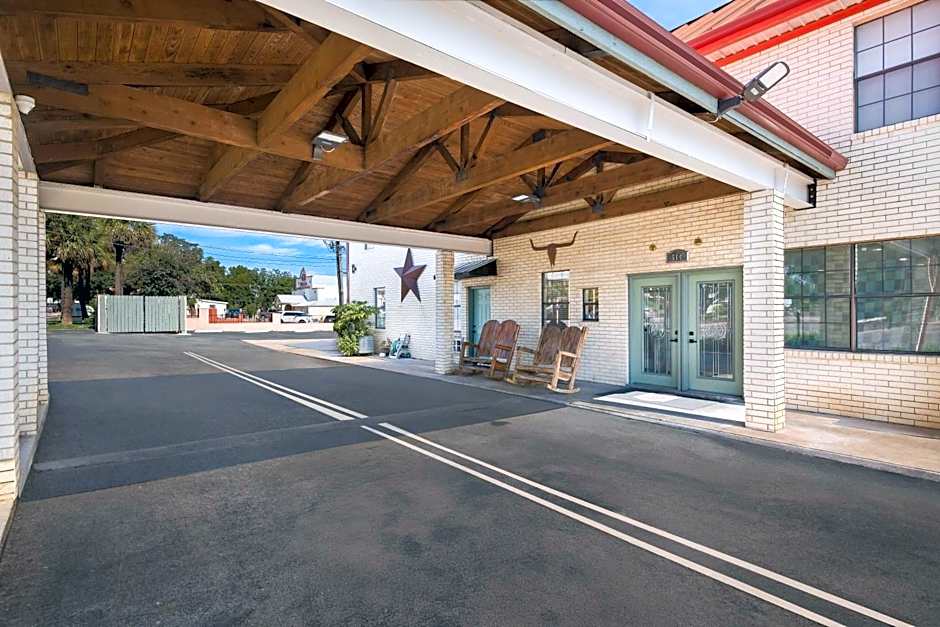 Super 8 by Wyndham Fredericksburg