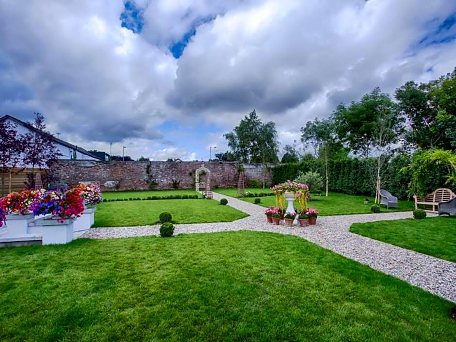 The Village Hotel, Bar and Restaurant