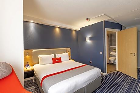 Double Room with Free Hot Breakfast - Accessible