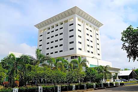 Grand Mahkota Hotel