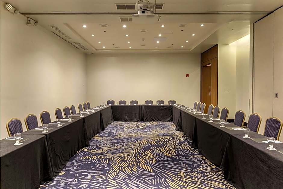 Courtyard by Marriott Panama Multiplaza Mall