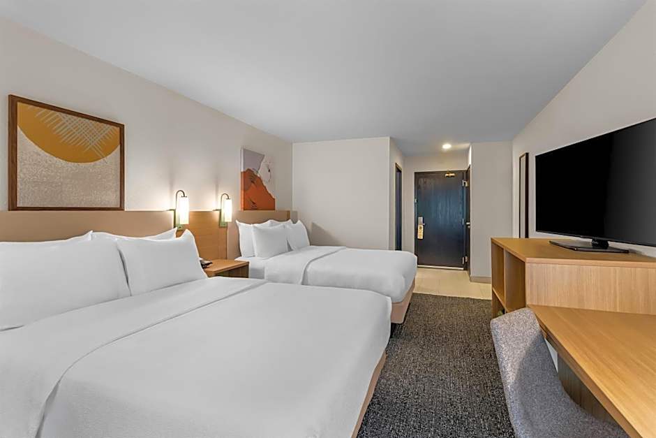 Spark by Hilton Dayton Fairborn