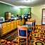 Rodeway Inn & Suites Plymouth Hwy 64