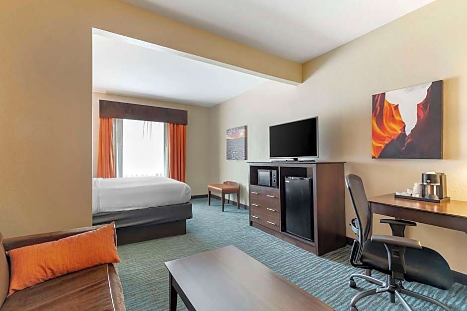 Best Western Plus Longhorn Inn & Suites