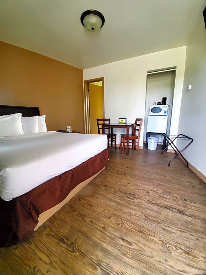 Sunset Lodge Escanaba