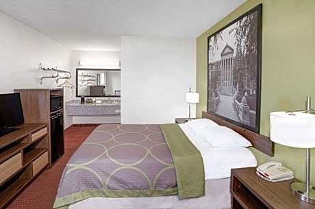 King Room - Non-Smoking