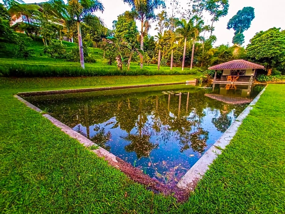 Mulberry Hill by The Lodge