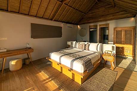 Deluxe Double Room with Bath