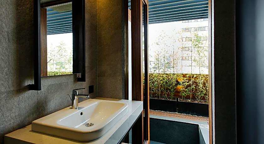 CHECK inn Taichung Zhongshan