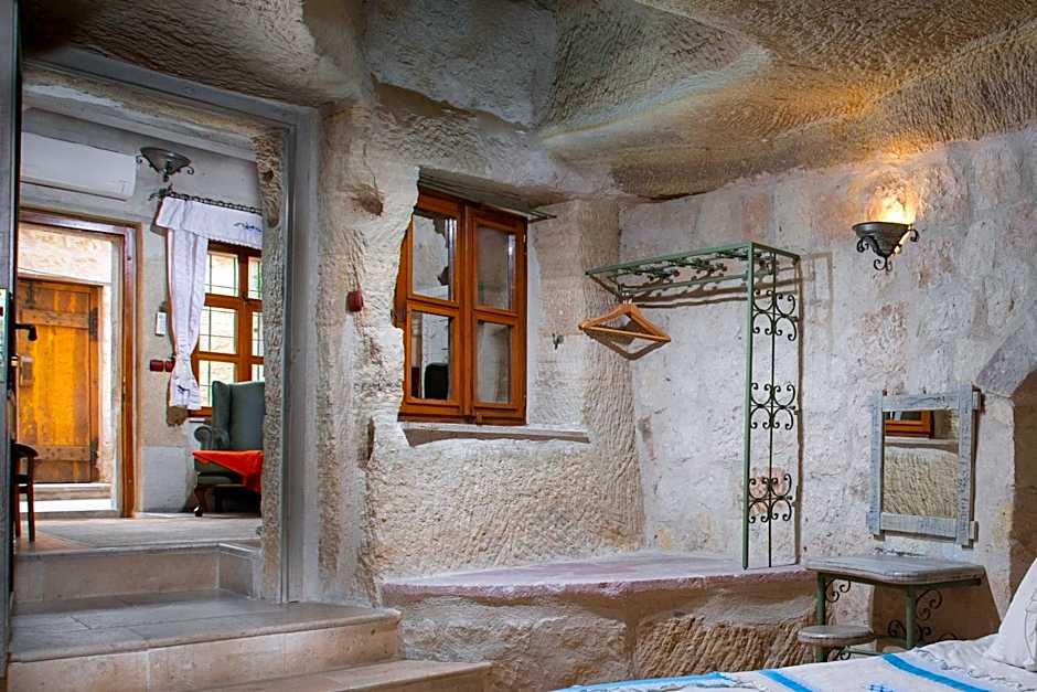 Terra Cave Hotel