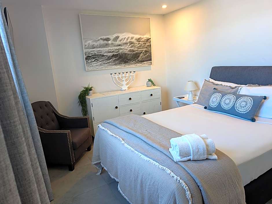 Tradewinds Apartments