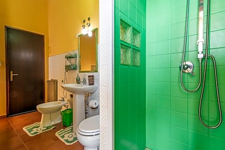 Double or Twin Room with Private External Bathroom