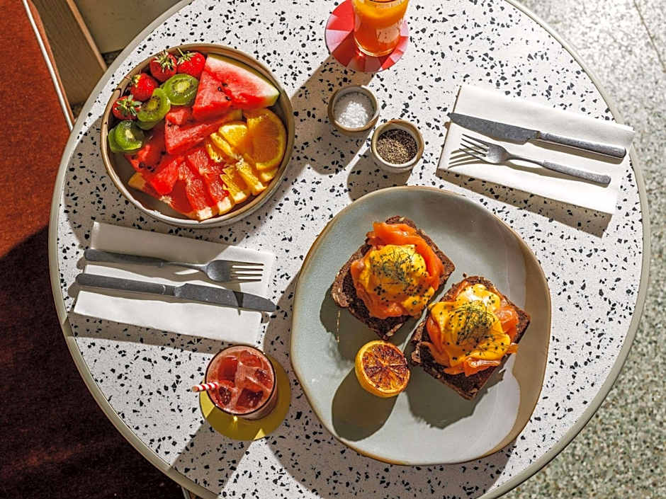 TRIBE London Canary Wharf