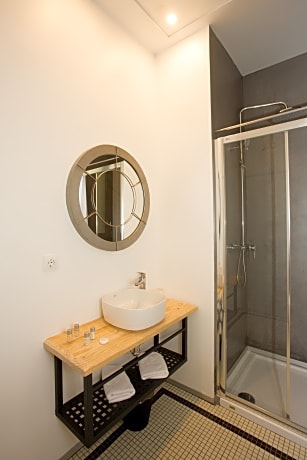 ONE BEDROOM EXECUTIVE