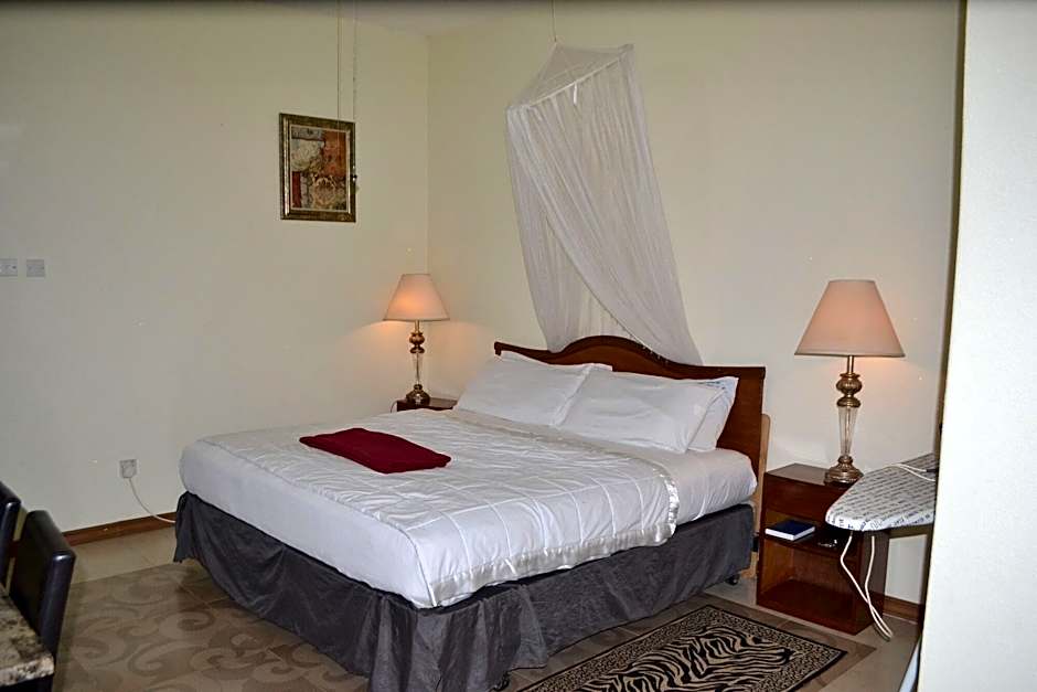 Executive Airport Hotel